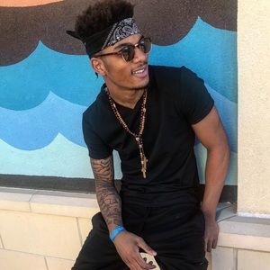 Meet your Posher, Jonas